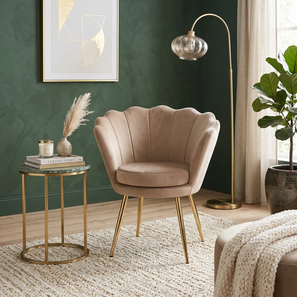 Fotel muszelka do salonu welurowy SHELL beż Fotel muszelka do salonu welurowy SHELL glamour